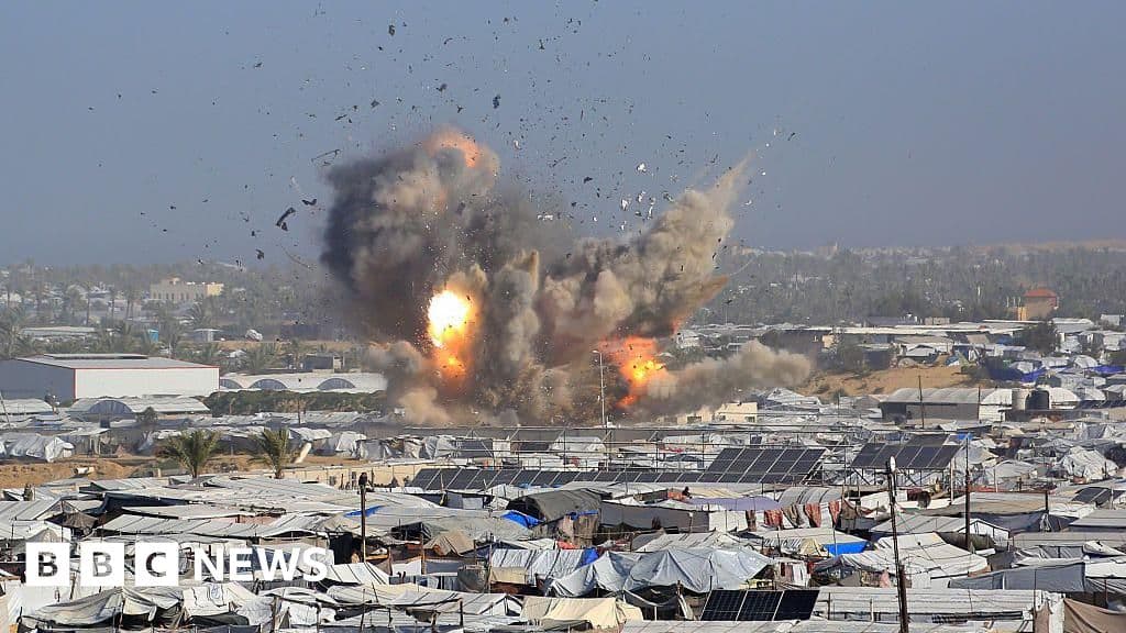 Gaza Truce Crumbles: 32 Killed in Khan Younis Airstrikes