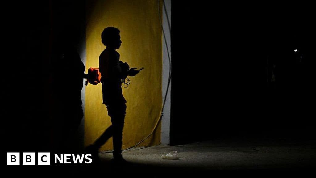 Cuba Plunges Into Total Darkness Amid Escalating Energy Blockade