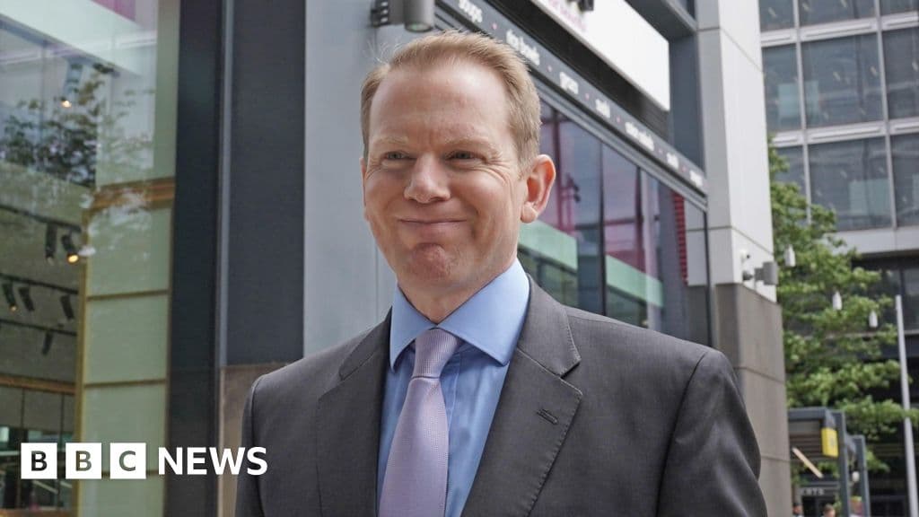 Lloyds CEO Admits "We Listened" After Staff Data Controversy