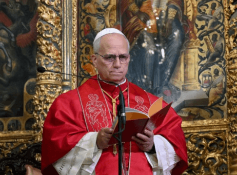 Pope Wades Into Mideast Fire With Beirut Peace Plea