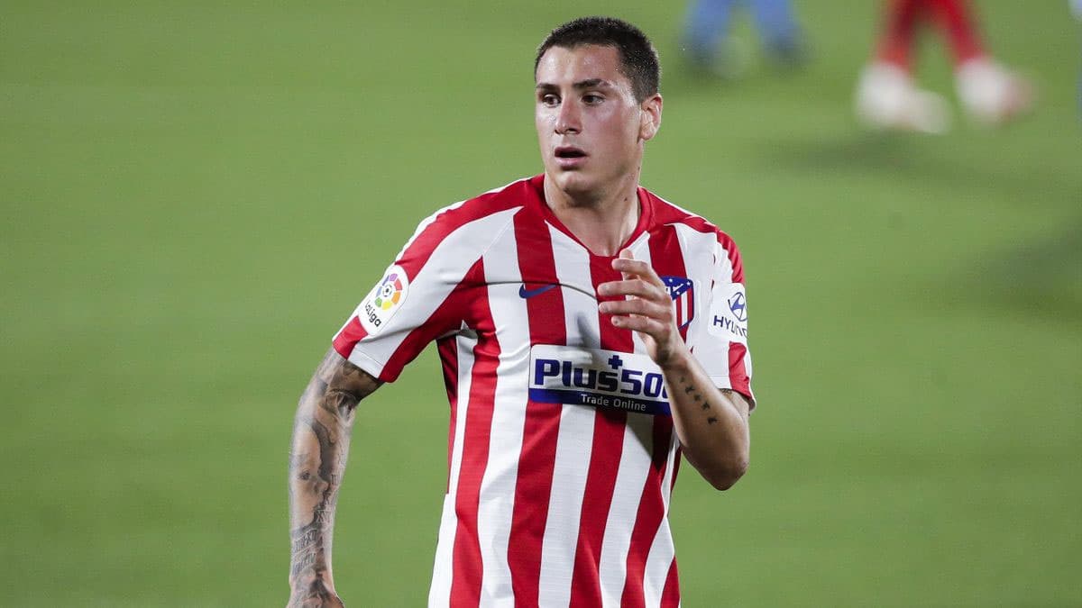 Giménez Header in Stoppage Time Halts Inter's Perfect Champions League Run