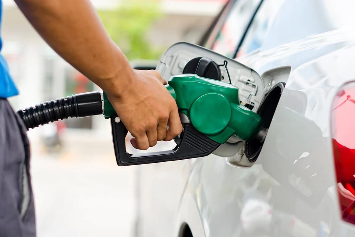 Boost Your Fuel Economy: Simple Tips and Tricks to Save Money at the Pump