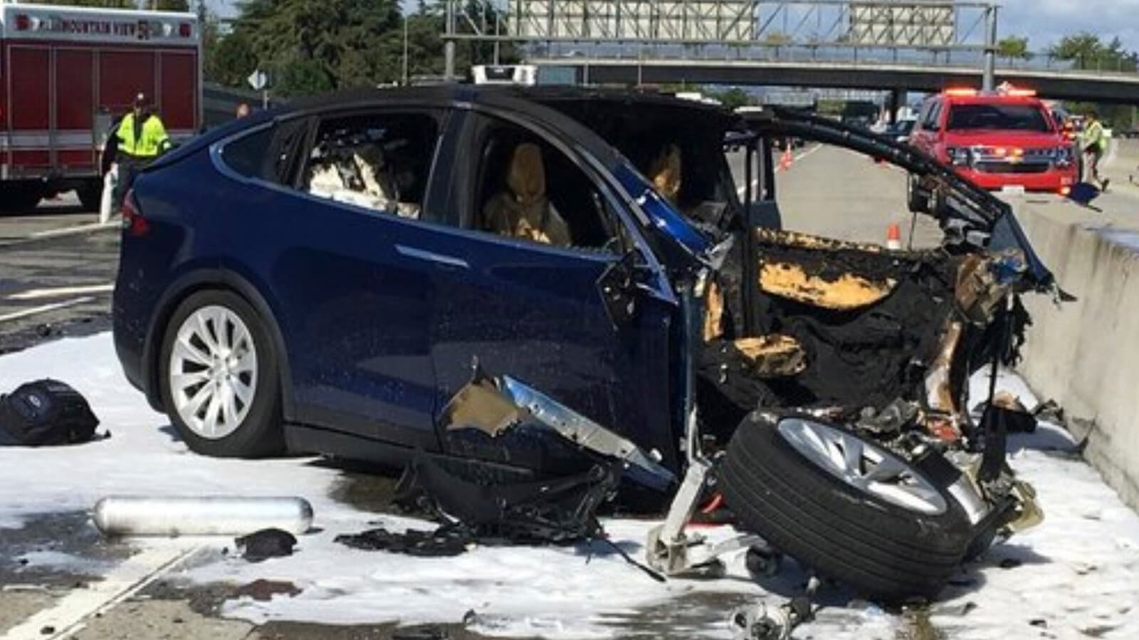 Tesla quietly settles fatal Autopilot crash lawsuits as robotaxi ambitions face scrutiny