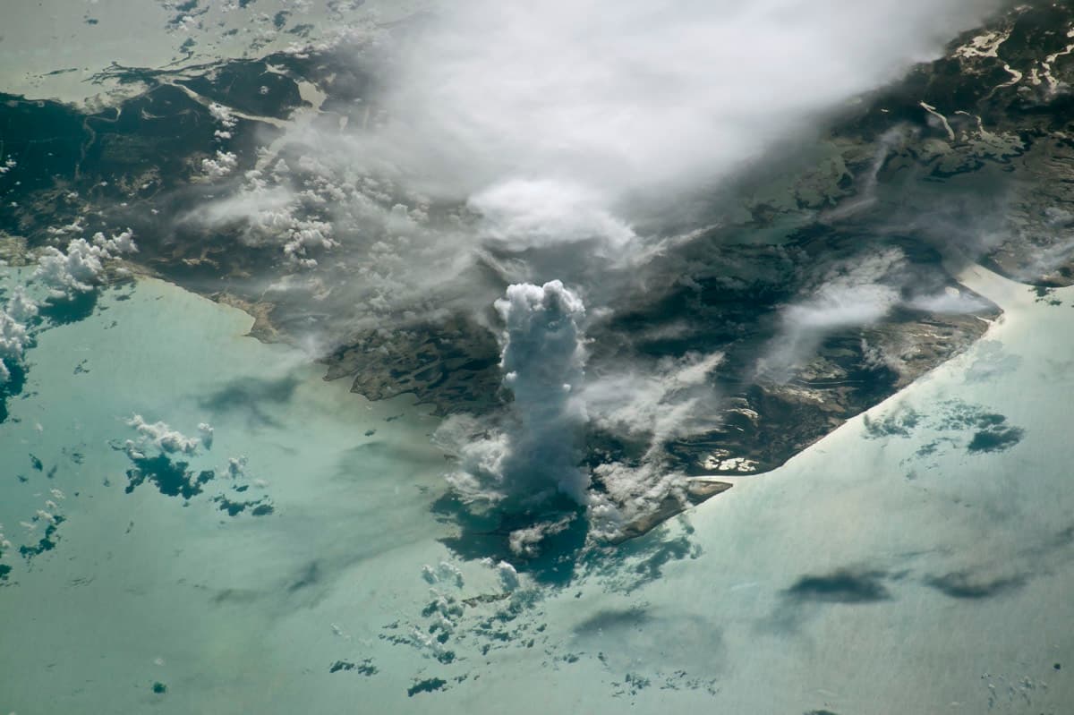 Sky Fish of Patagonia: NASA Captures Rare "Swimming Clouds" Phenomenon
