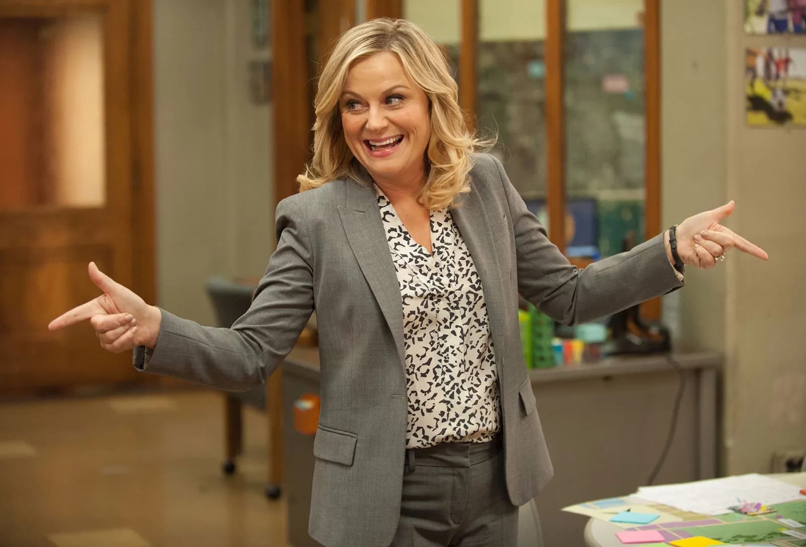 The Earbud Oscars: Amy Poehler Makes History as Golden Globes Embrace the $7B Podcast Industry