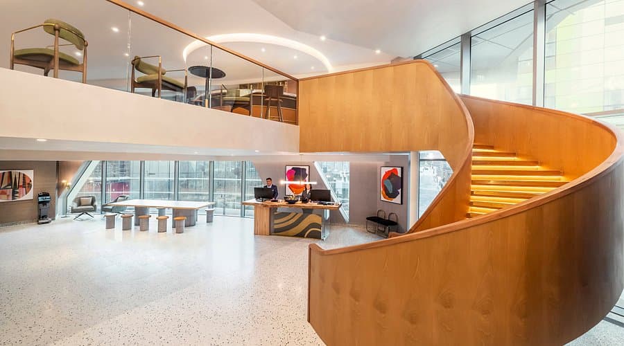 Hoteliers hit by disruptive short-notice bookings as BnBs squeeze demand