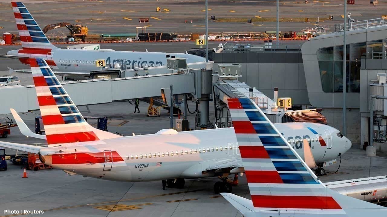 US Flight Cuts Begin Amid Record Government Shutdown