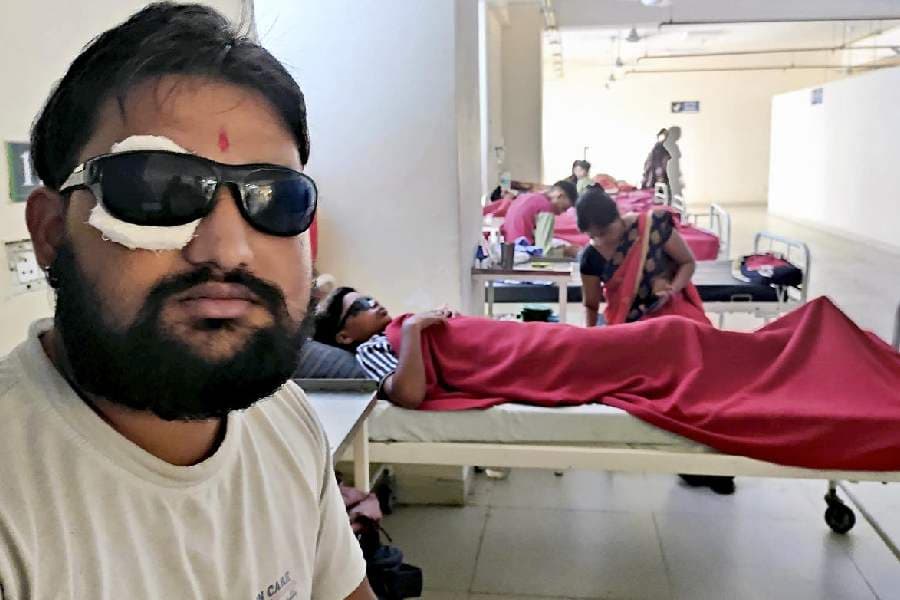 India's 'Carbide Gun' Craze Blinds Hundreds, Raising Alarms in Kenya