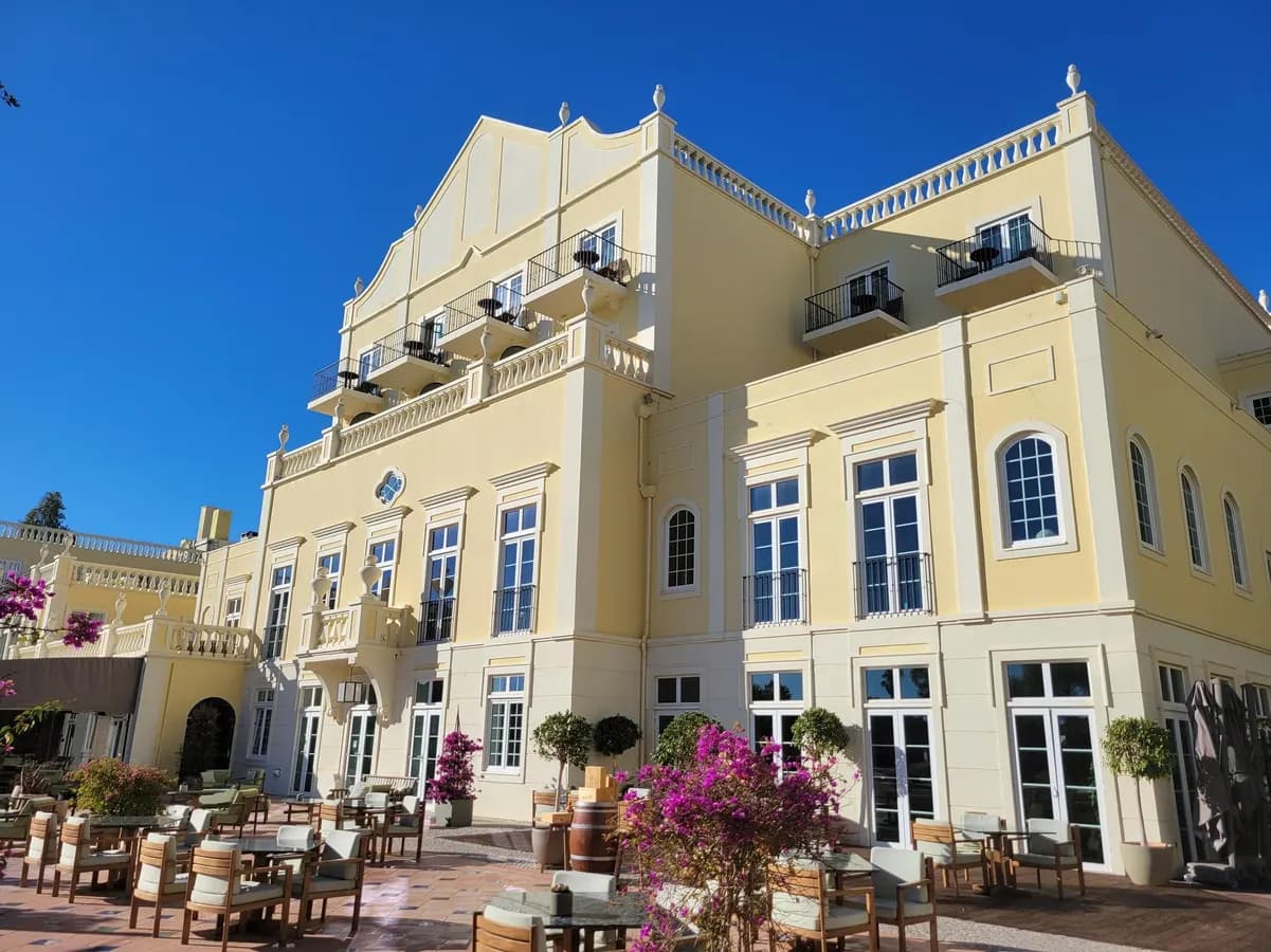 Luxury Resort In The Algarve Is Home To A Nature Inspired Cocktail Bar