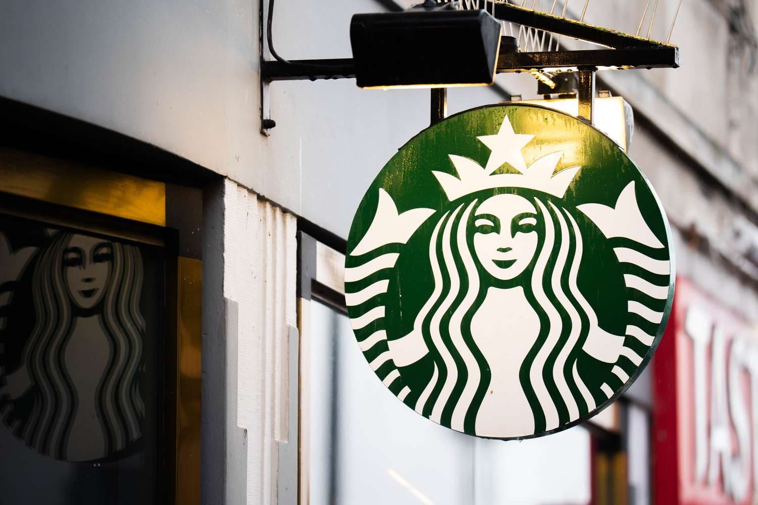 Brewing the Future: Starbucks Bets on AI and Automation