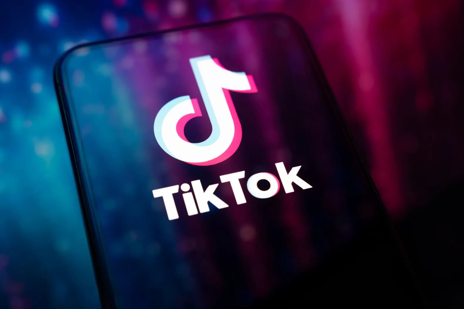 Algorithm on Trial: TikTok Settles "Addictive Design" Lawsuit, Evades Public Scrutiny