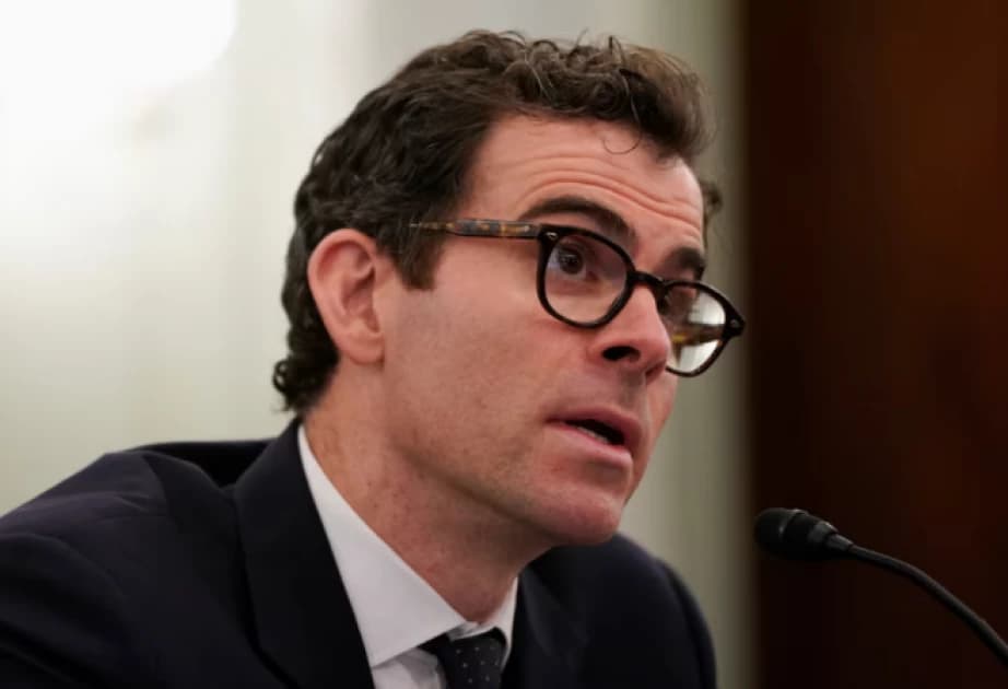 Mosseri in the Hot Seat: Instagram Chief Denies Addiction Claims