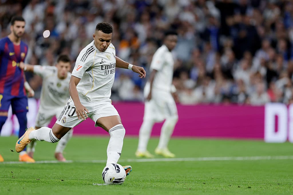 Bellingham, Mbappé Fire Real Madrid Past Barcelona in Fiery El Clásico