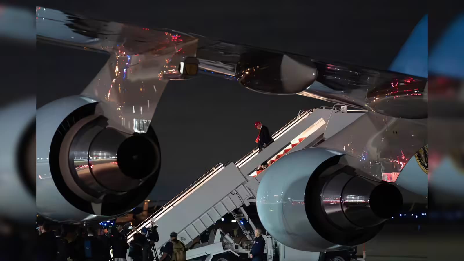 FBI Investigates Hunting Stand Near Trump's Air Force One Landing Zone