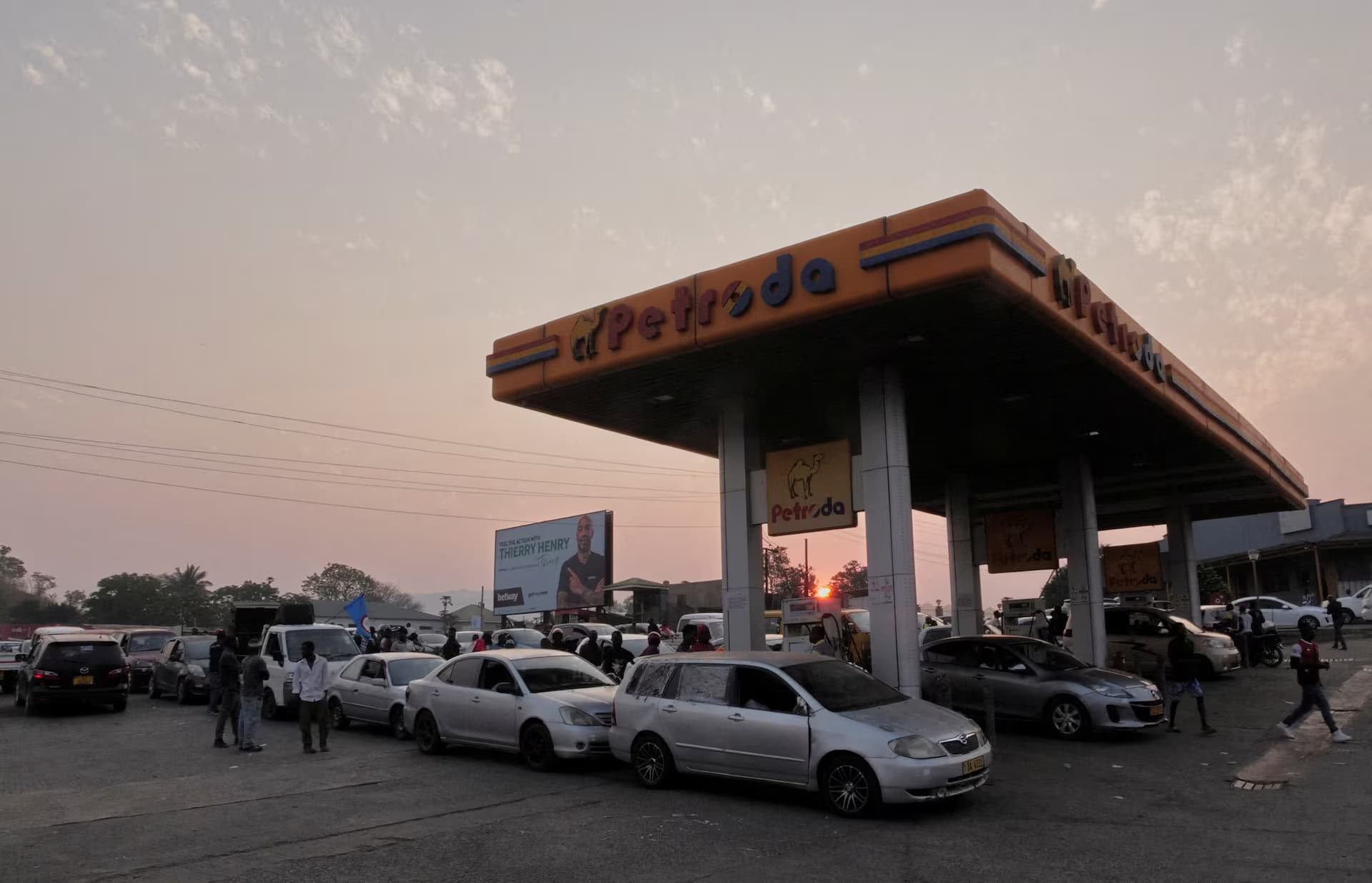 Lilongwe Burns: Malawi Hikes Fuel Prices by 40% as Economic Crisis Deepens