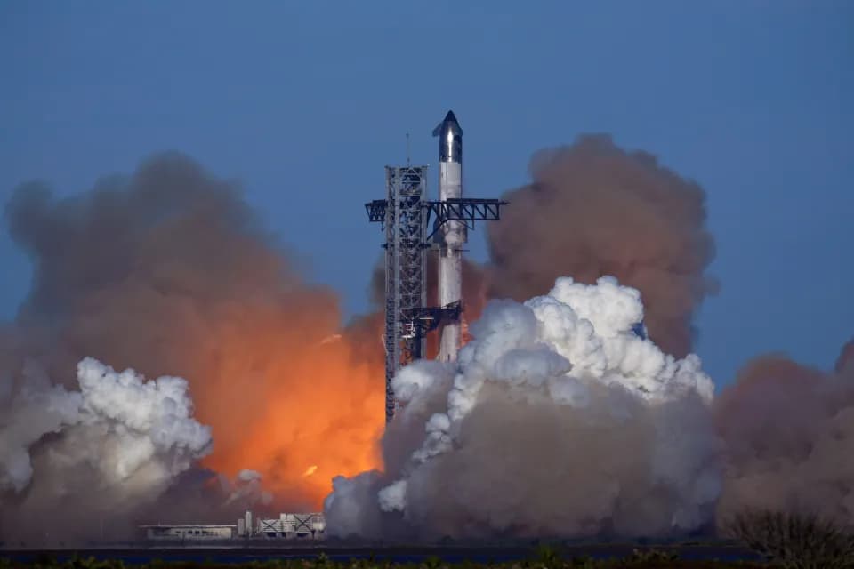 SpaceX Rocket Failure Posed 'Extreme Risk' to Passenger Jets