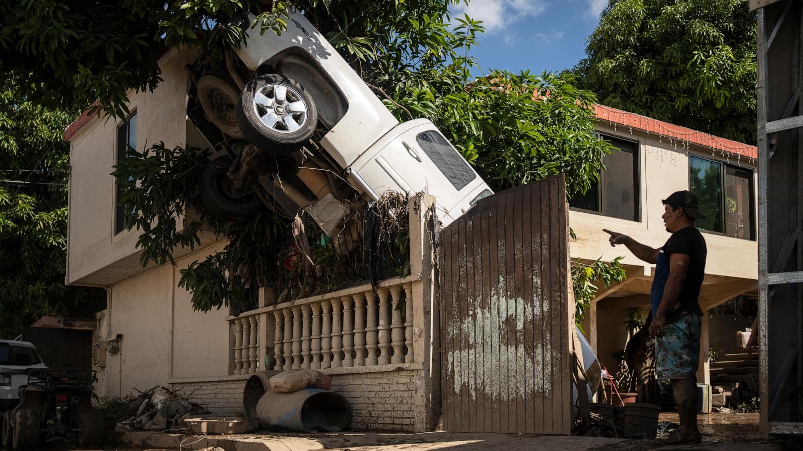 Mexico Rains: Death Toll Rises to 44, President Sheinbaum Convenes Emergency Response