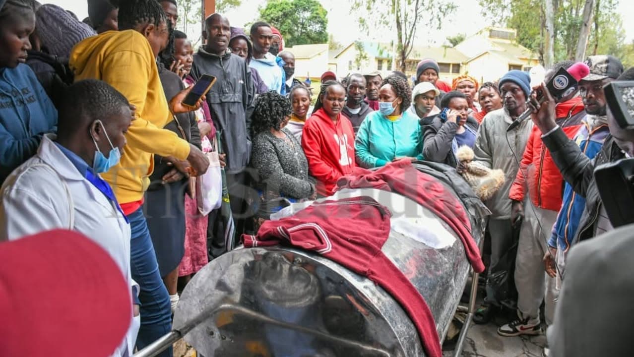 Uproar in Nakuru as Parents Wheel Dead Pupil to School Compound