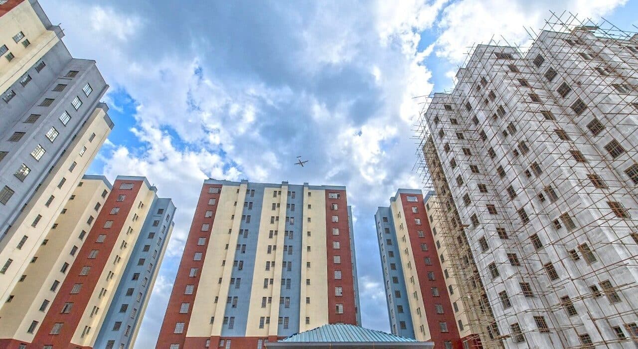 Thousands Vie for 7,000 Coveted Government Internships