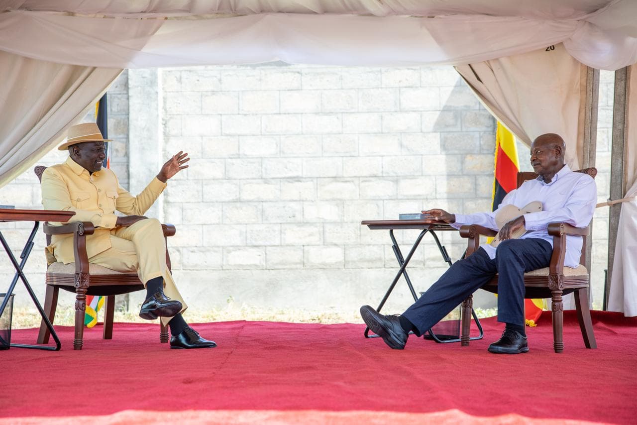 Ruto Calms Diplomatic Waters, Blames Media for Museveni 'Madness' Uproar